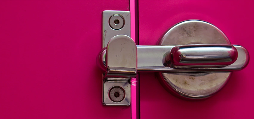 Childproof Gate Lock in Union City, California